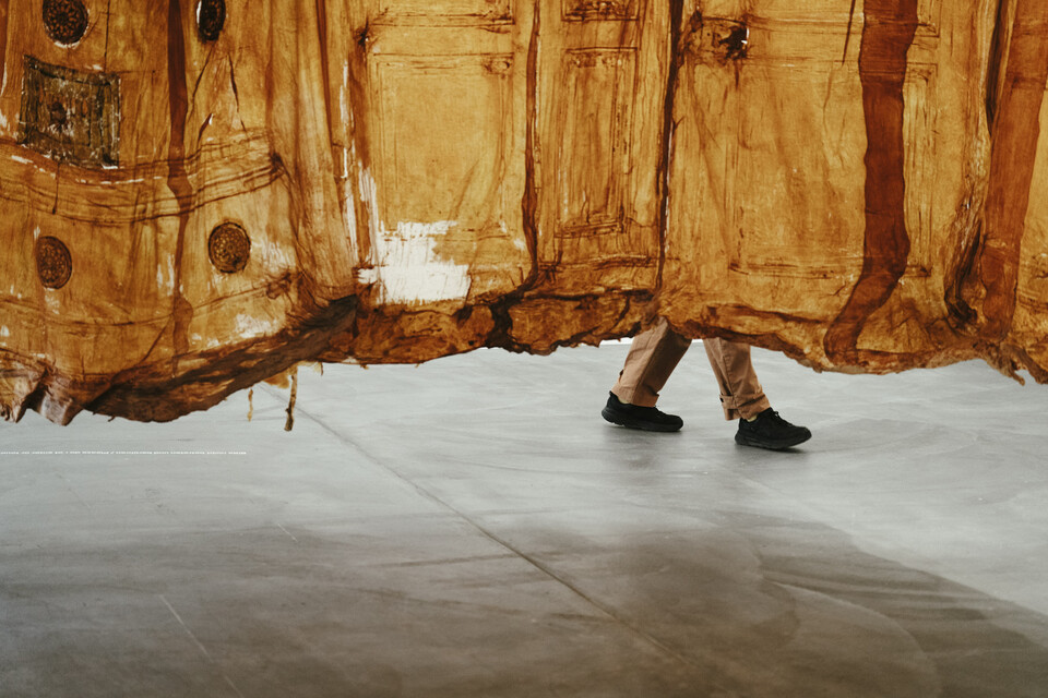 1_-material-manipulations-at-migros-museum-fur-gegenwartskunst.-installation-shot.-photo-by-urs-westermann