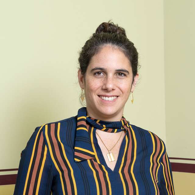 collegium_helveticum_liatgrayver_zt_8279_web-hf-640x640-crop-55-6-37-7-q60
