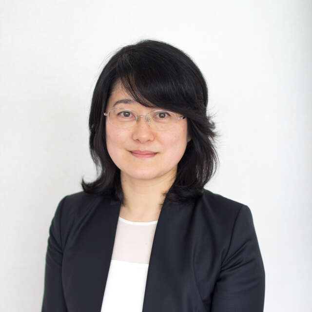 portrait_makikohashinaga-640x640-crop-45-7-35-3-q60