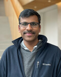govindprofilephoto_red
